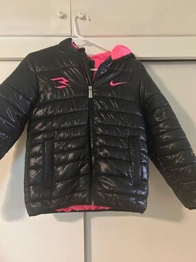 Nike 3 Brand Girls Black Puffer Jacket with Pink Accents sz Medium